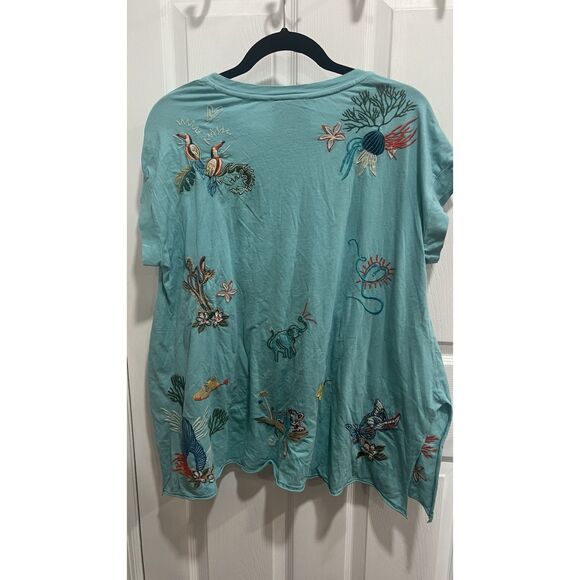 Johnny Was Zoe Relaxed Drape Tee Blue Top Shirt Animal Embroidery Medium New - Picture 5 of 5